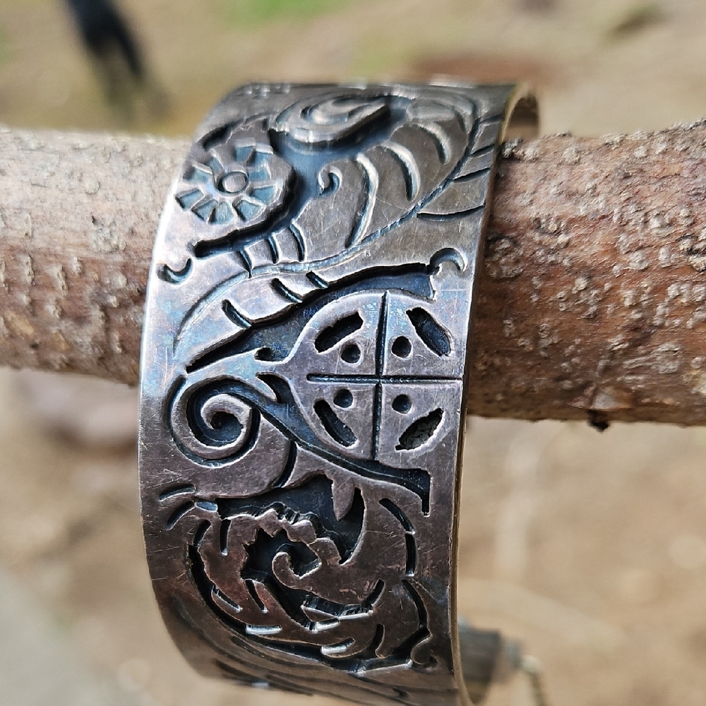 Vintage Taxo Mexico Artisan Silver Floral Hinged Bracelet Bangel Cuff - Picture 5 of 17